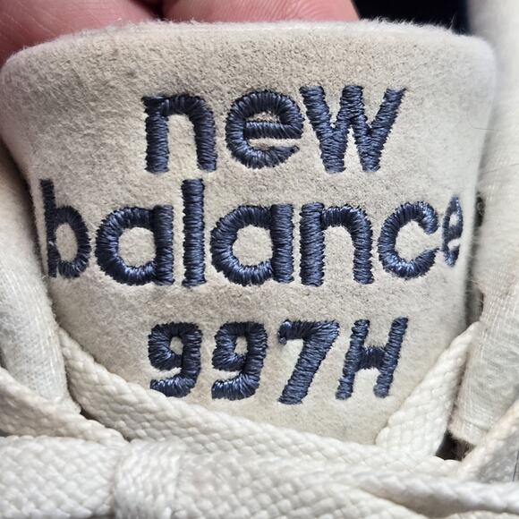 Unisex Women's 11 Men’s 9.5 New Balance 997H White Blue Red Running Shoes - Picture 11 of 12